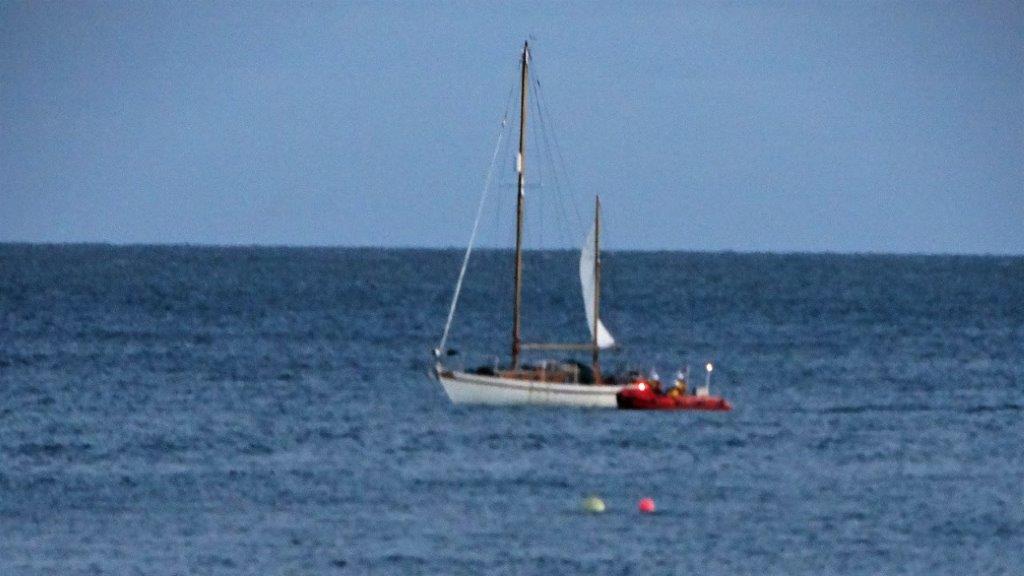 Yacht grounding